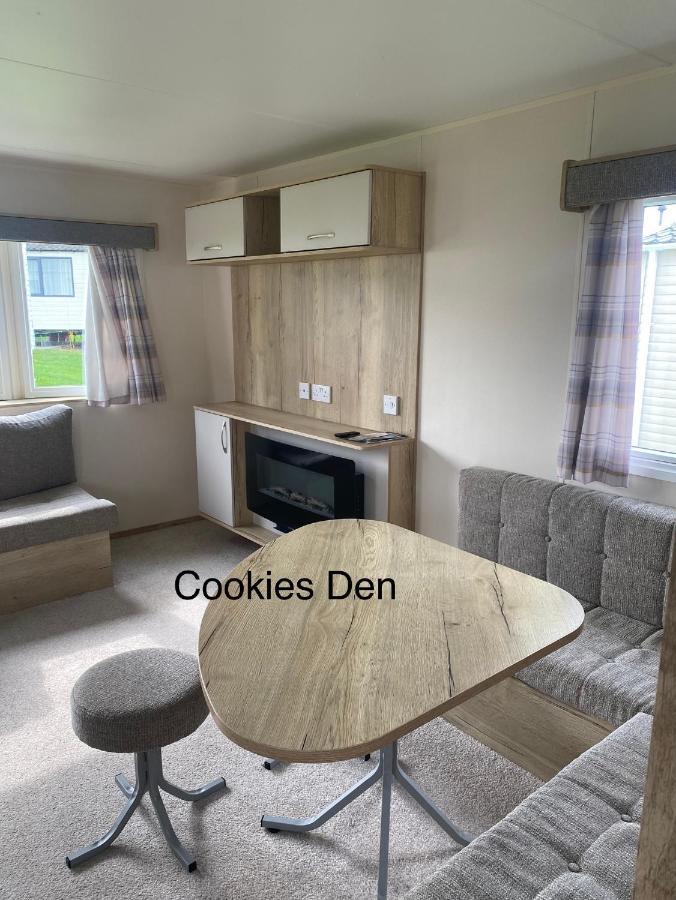Отель Cookies Den Уэймут Экстерьер фото